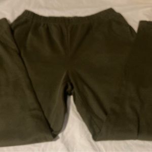 Stretch pants with pockets medium green
